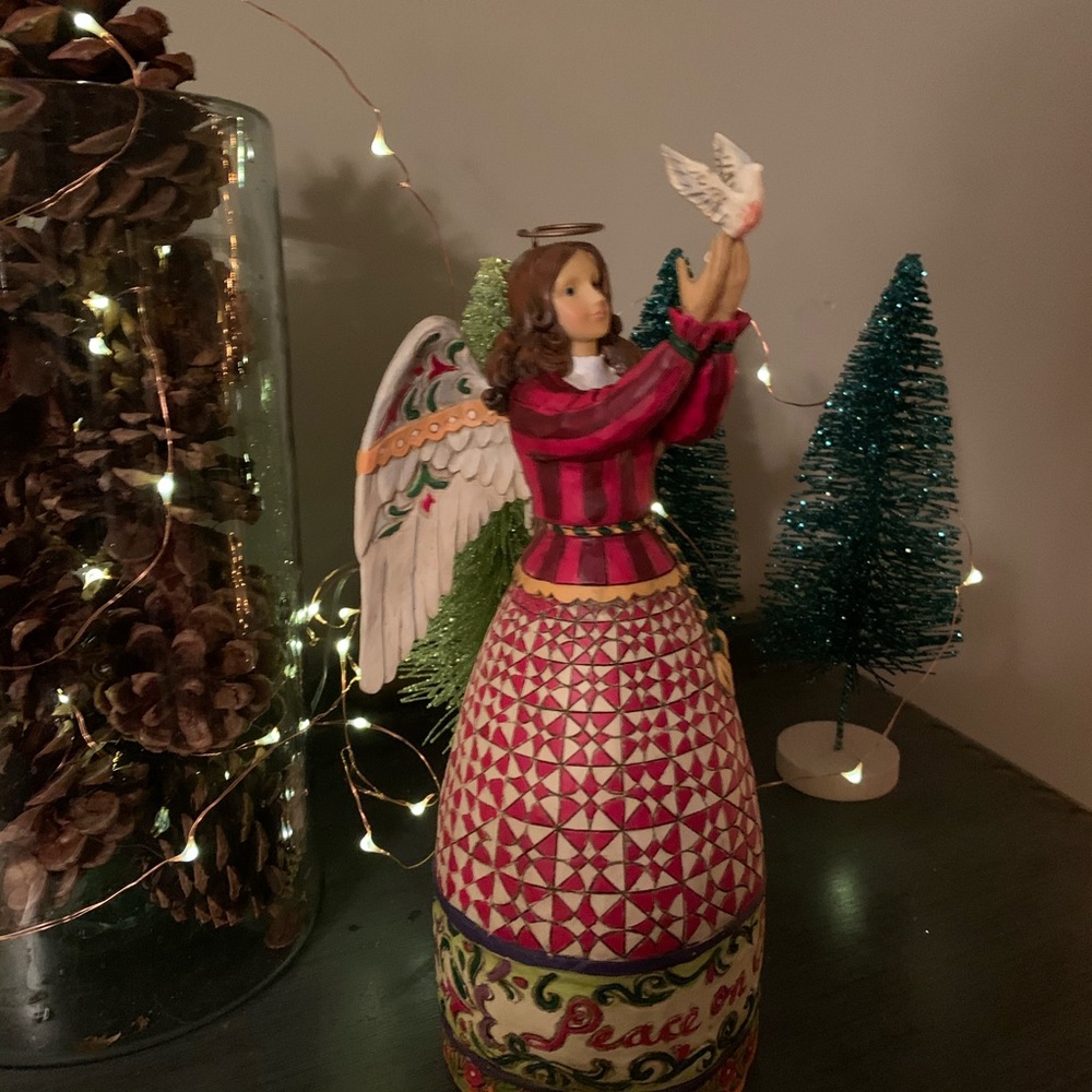 Jim Shore Heartwood Creek Christmas Angel w/ Dove